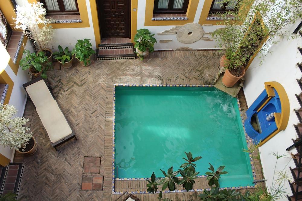 Casa Imperial 4* Seville
